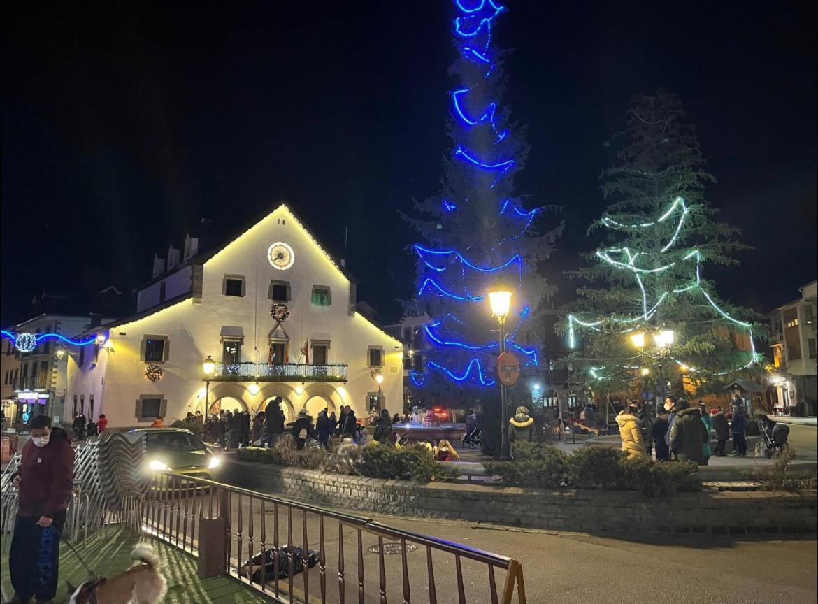 Biescas Suites Buitenkant foto